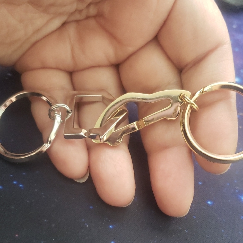 Vintage 1980 AVON House & Car Keychain